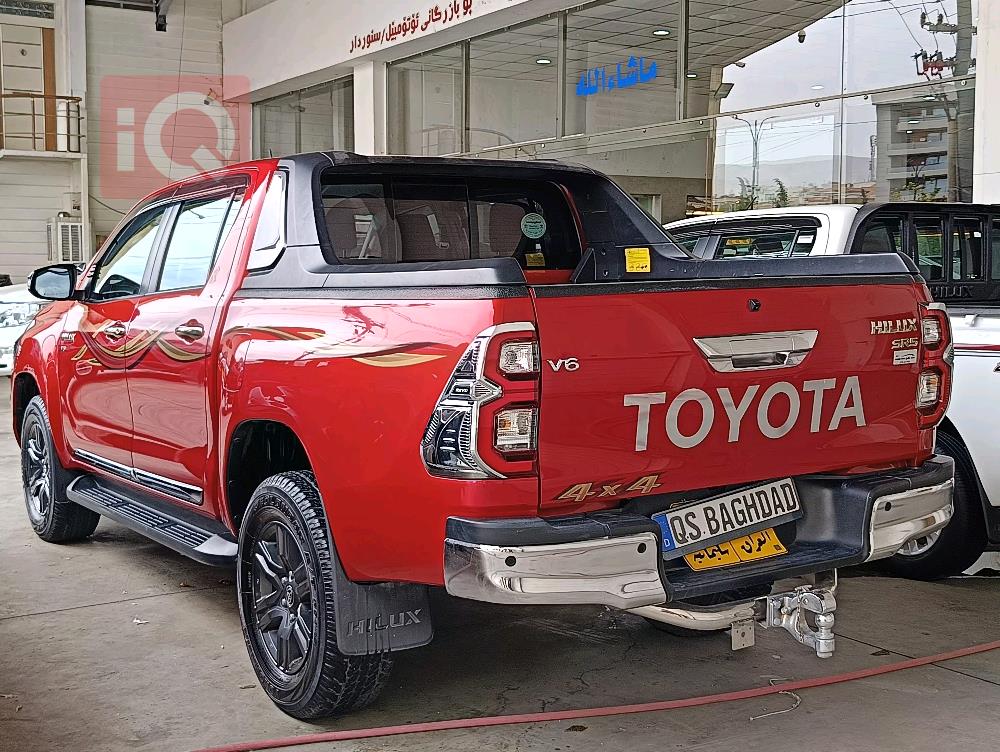 Toyota Hilux